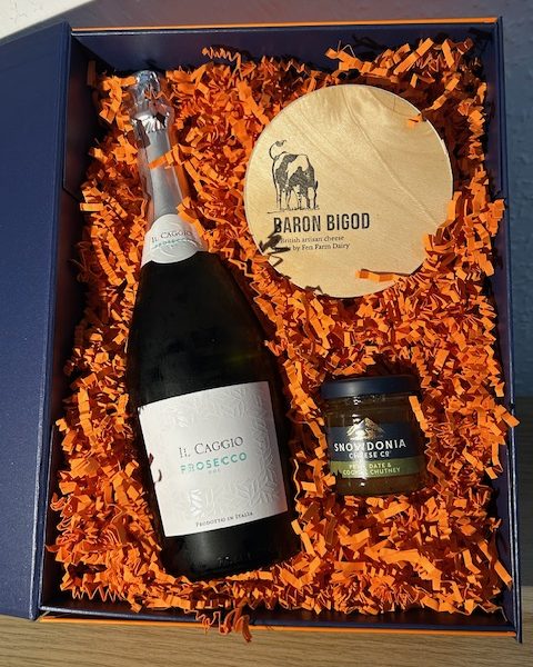 Bubbles and Brie Gift Hamper